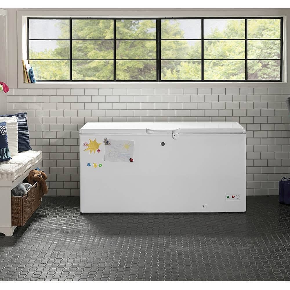 GE – 15.7 Cu. Ft. Chest Freezer – White