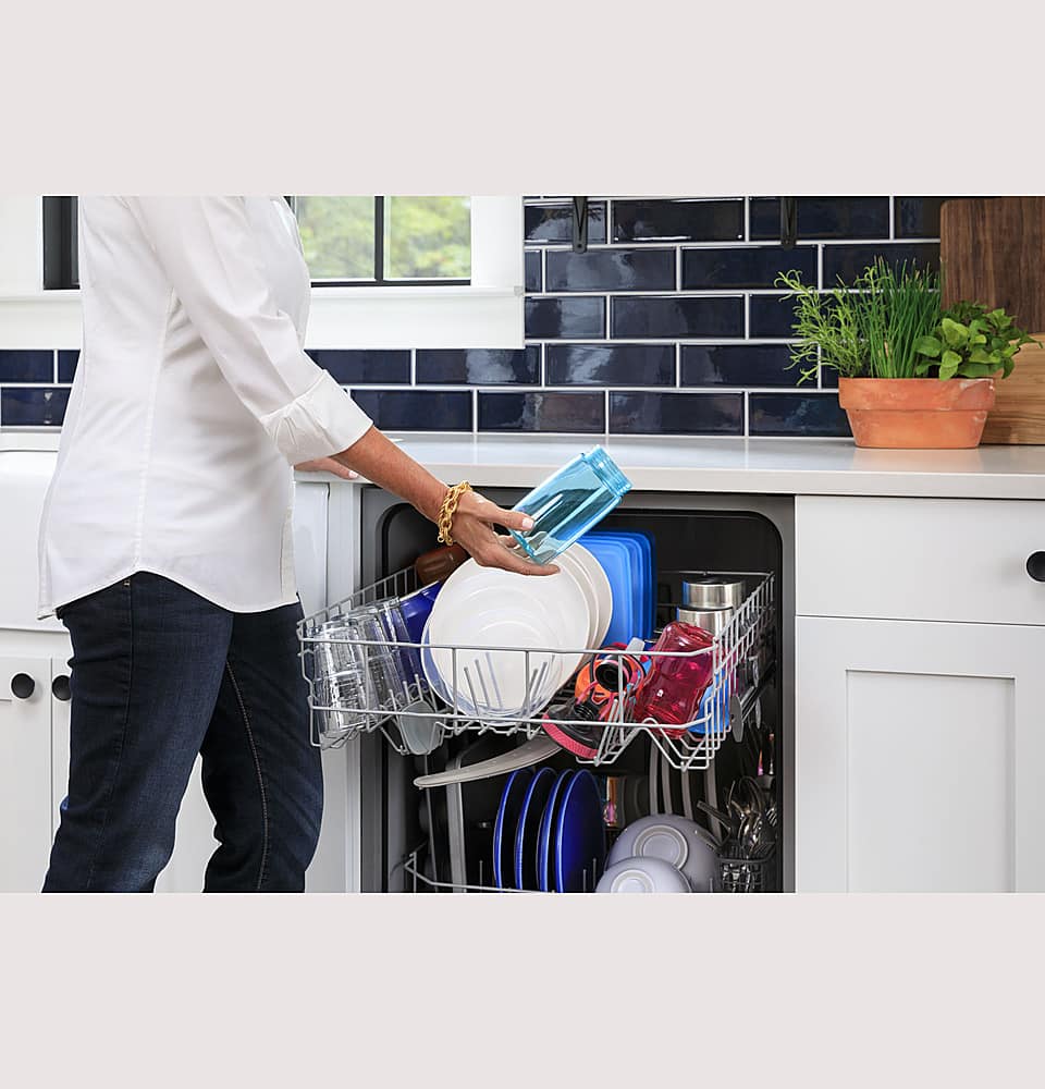 GE – 24″ Front Control Built-In Plastic Tub Dishwasher with Dry Boost and 59 dBA – Stainless Steel