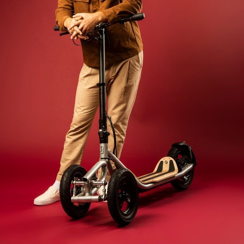8TEV C12 Roam 3-Wheeler Electric Scooter