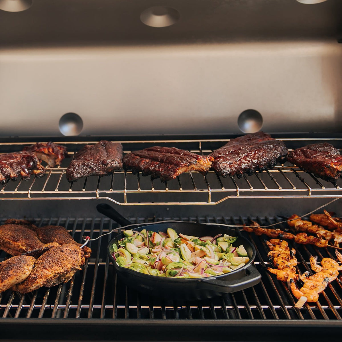 Genesis S-435 Gas Grill (Liquid Propane)