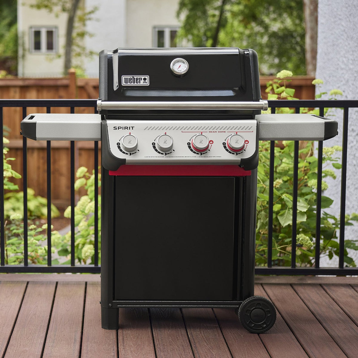 Spirit® E-425 Gas Grill (Liquid Propane)