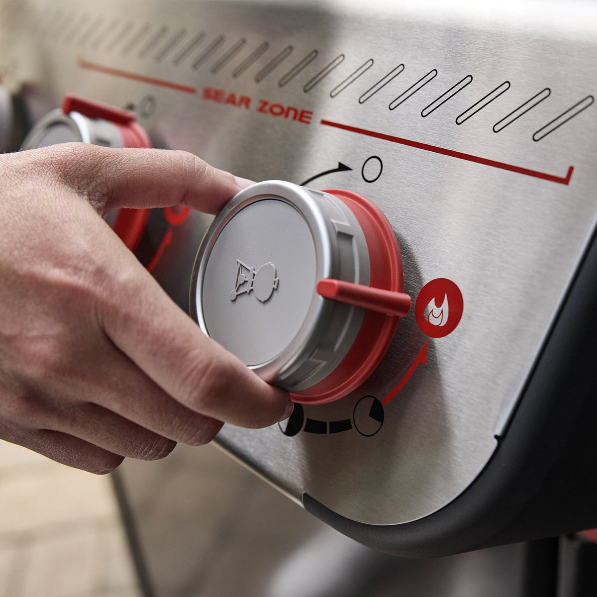 Spirit® E-325 Gas Grill (Natural Gas)