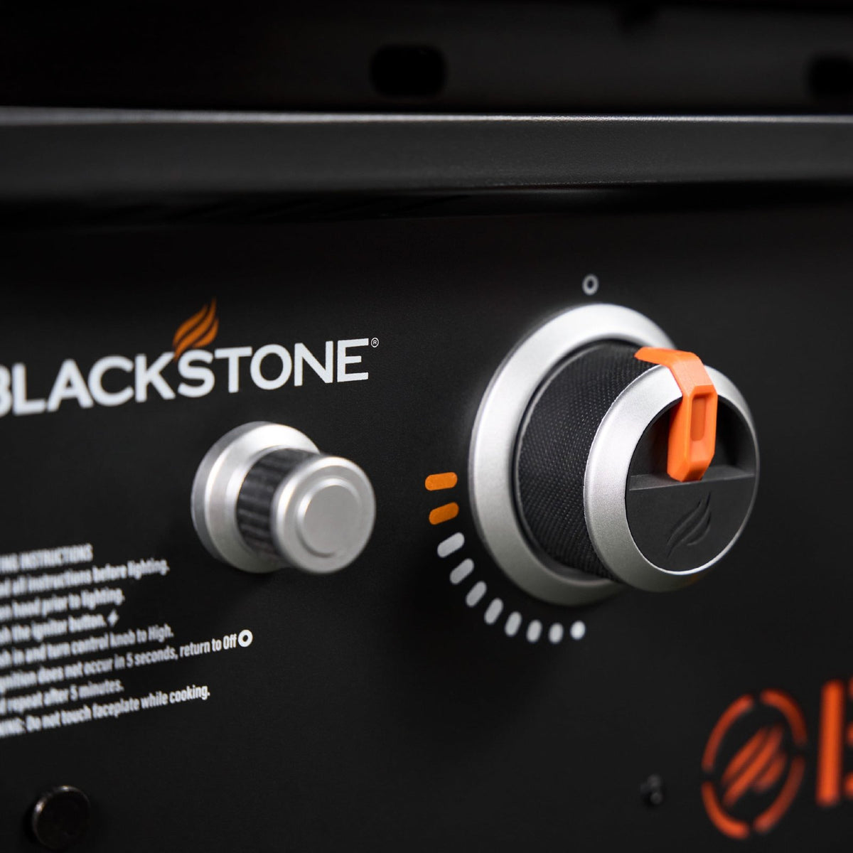 Blackstone Original Outdoor Griddle, 4-Burner 36″ Propane Flat Top Grill with Hood, Black