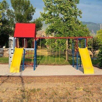 Lifetime Big Stuff Deluxe Swing Set