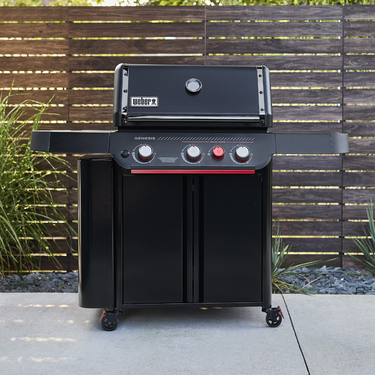 Genesis® E-330 Gas Grill Stealth® Edition (Liquid Propane)