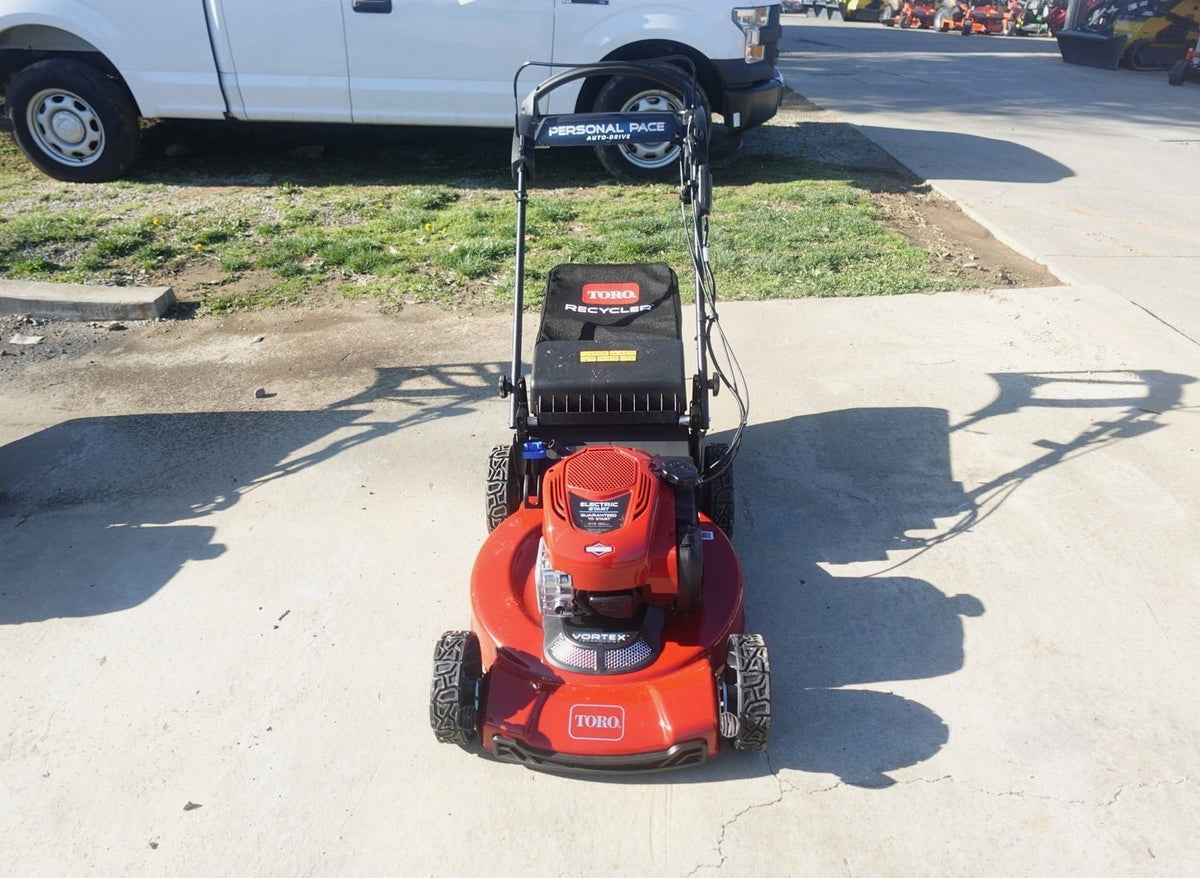 Toro 22″ Electric-Start Recycler Personal Pace Self-Propelled Gas Lawn Mower