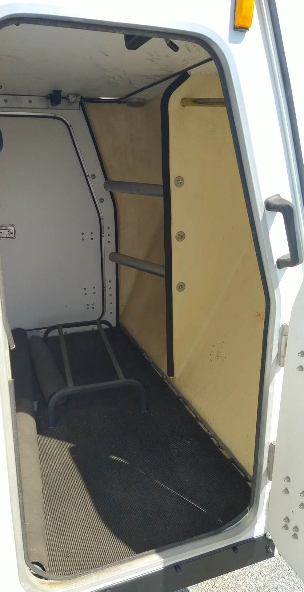 Horse Hauling Tandem Axle Trailer