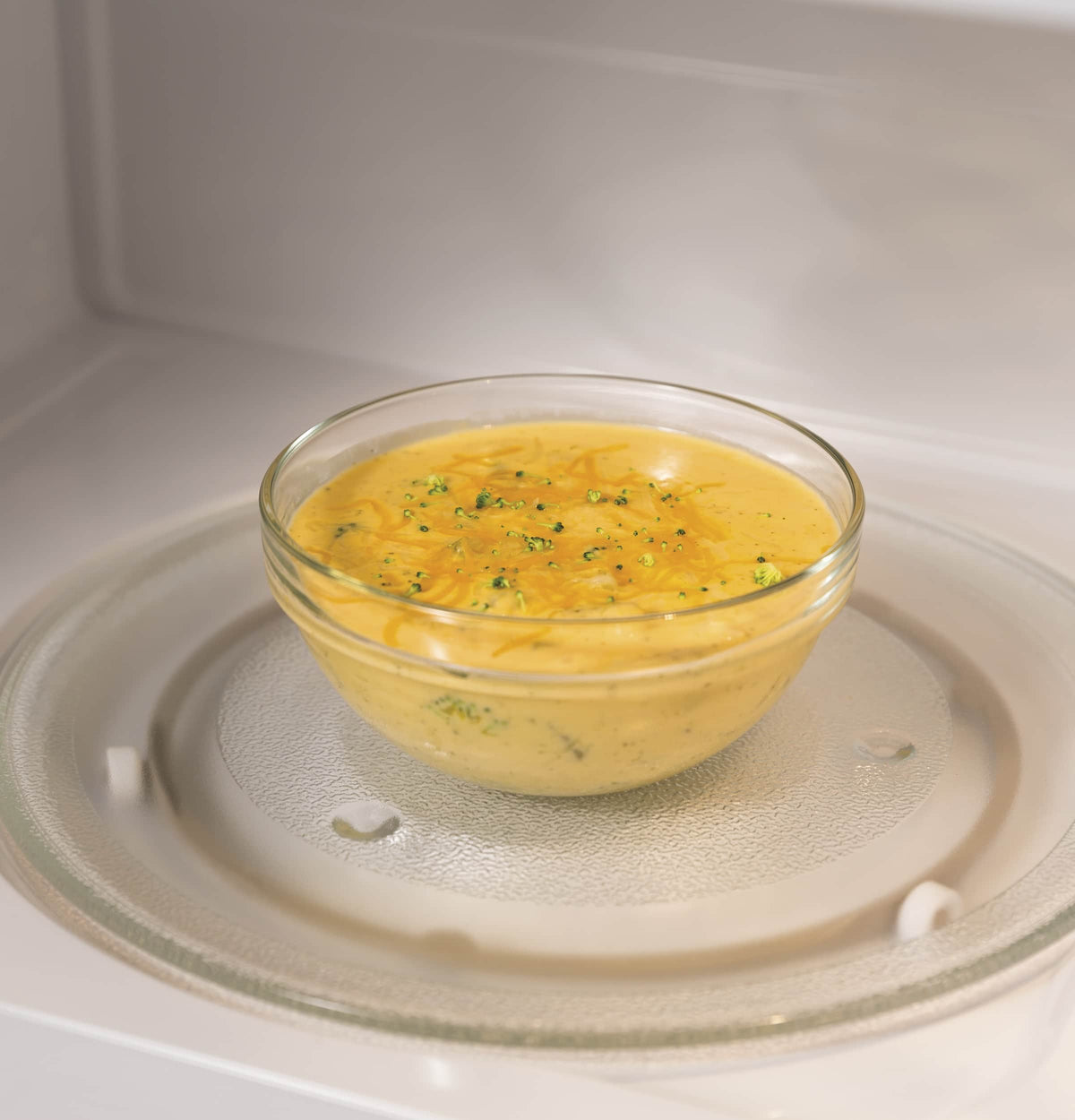 GE – 1.7 Cu. Ft. Over-the-Range Microwave with Convenience Cooking Controls – Stainless Steel
