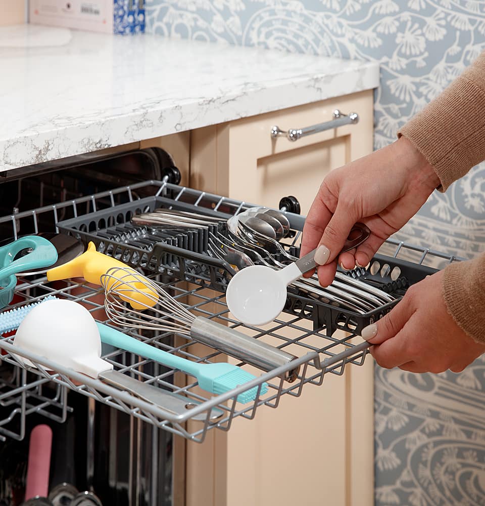 GE – 24″ Top Control Built-In Stainless Steel Tub Dishwasher with 3rd Rack, Sanitze Cycle and 45 dBA – White
