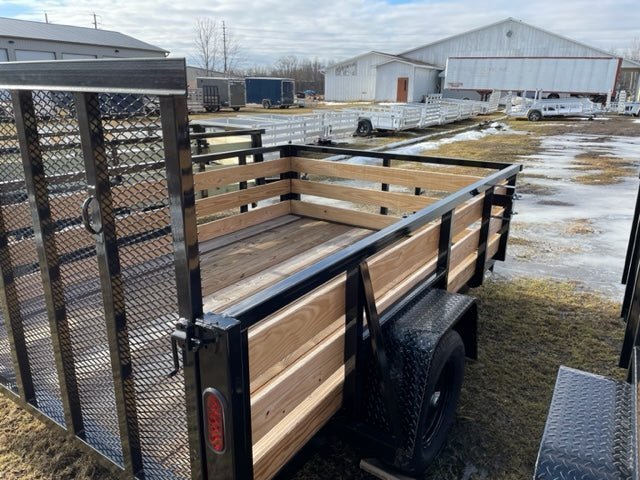 7×10 Heavy-Duty Utility Trailer – Single Axle with Wood Floor & LED Lights - Prioka