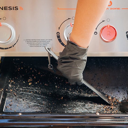 Genesis E-435 Gas Grill (Liquid Propane)