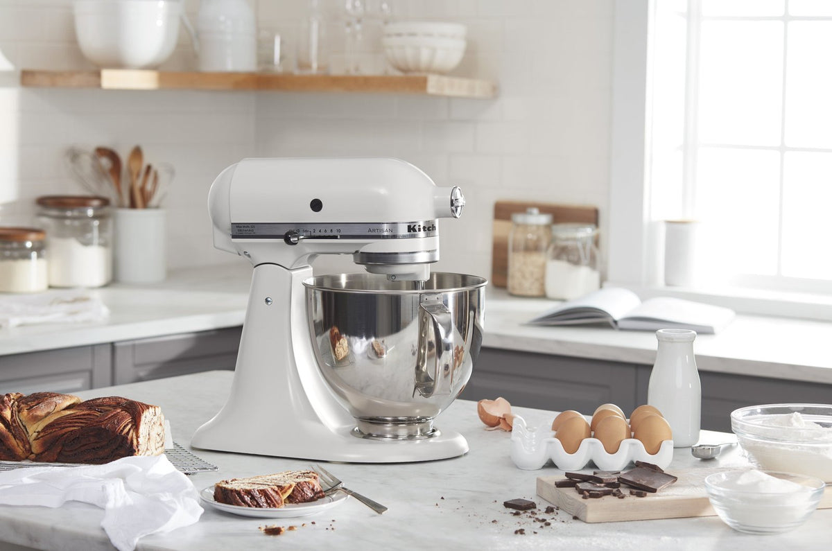 KitchenAid Artisan Series 5-Quart Tilt-Head Stand Mixer – KSM150PSMH, Milkshake