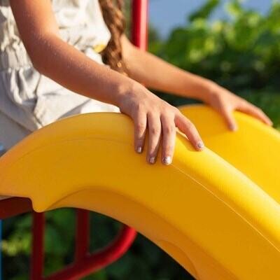 Lifetime Big Stuff Deluxe Swing Set