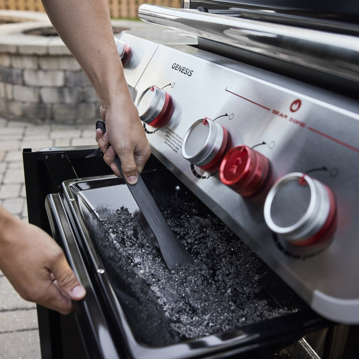 Genesis E-335 Gas Grill (Natural Gas)