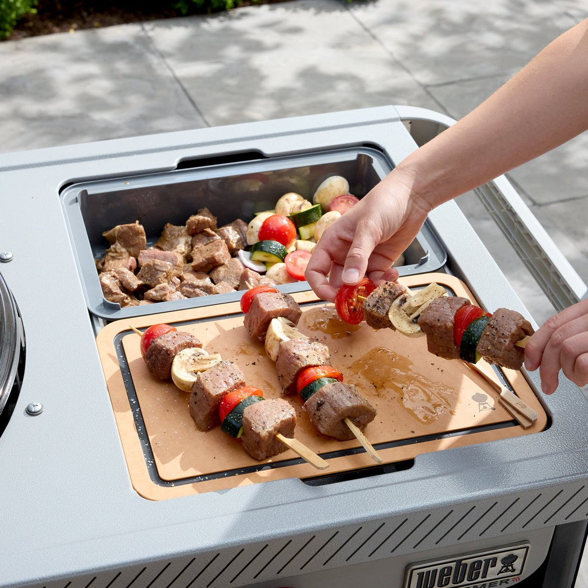 22” Performer™ Premium Charcoal Grill