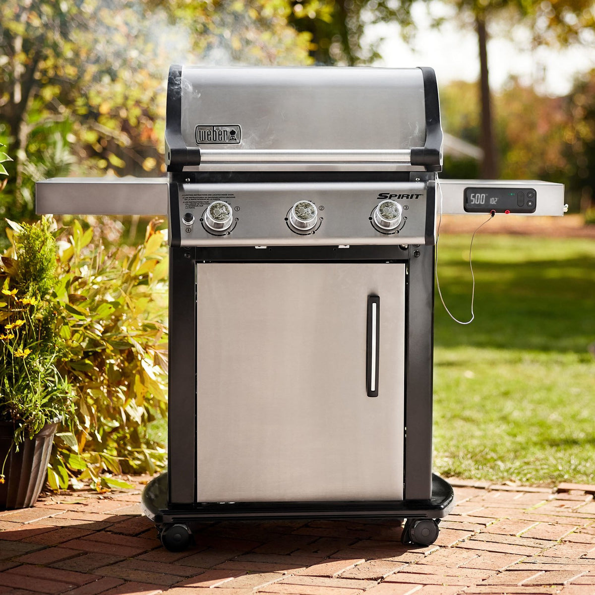 Spirit SX-315 Smart Grill (Natural Gas)