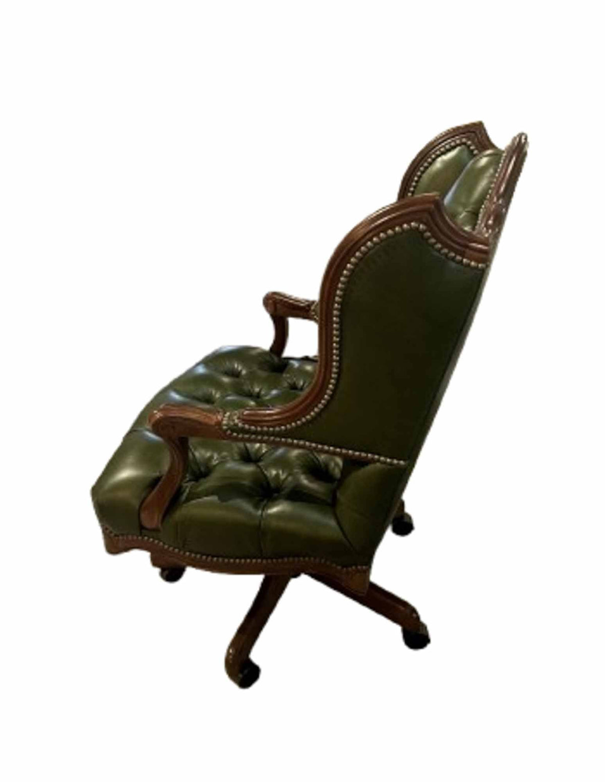 Arthur Leather Tufted Executive Chair - Prioka