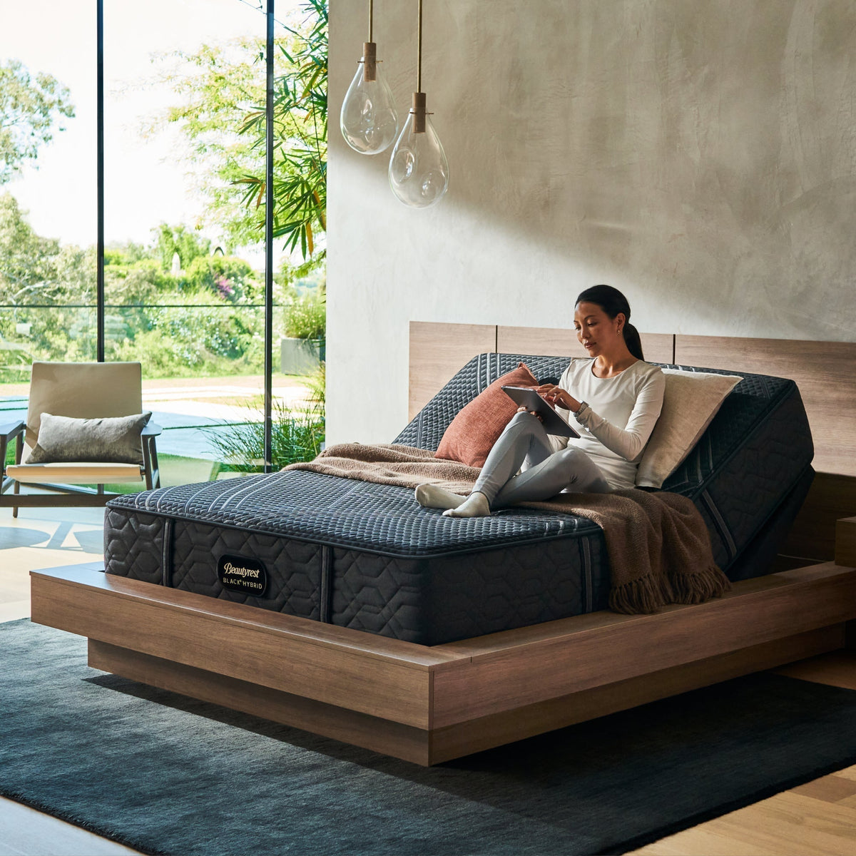 Beautyrest Black® Hybrid Series One Plush Mattress - Prioka