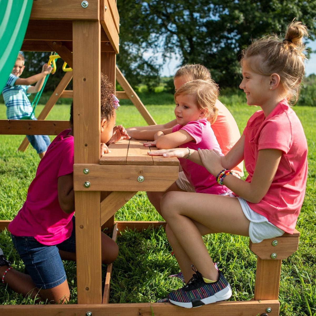 Belmont Swing Set - Prioka