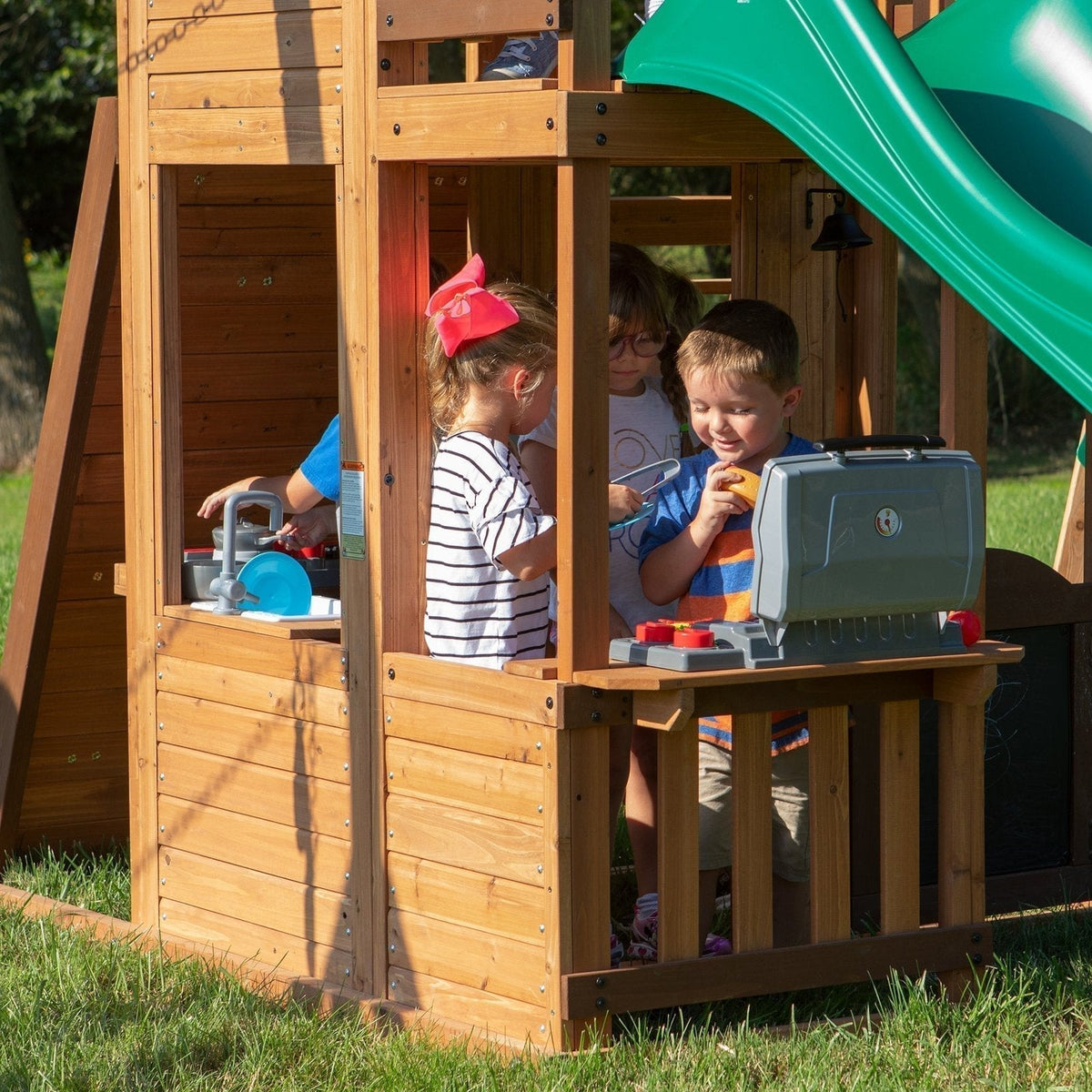 Bristol Point Swing Set - Prioka