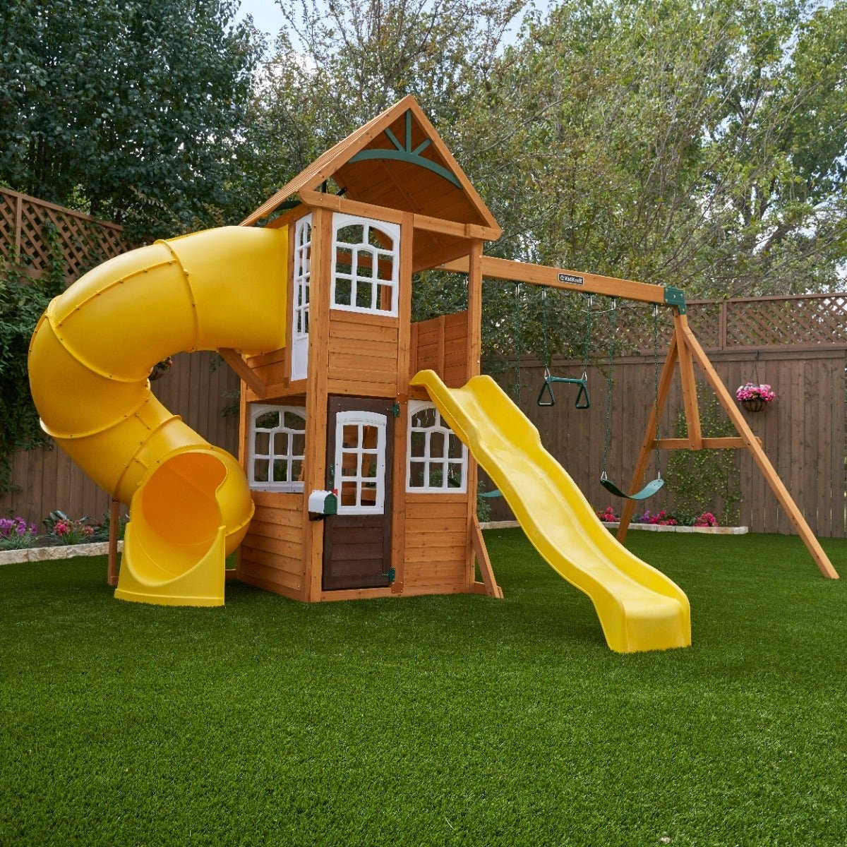 Castlewood Swing Set - Prioka