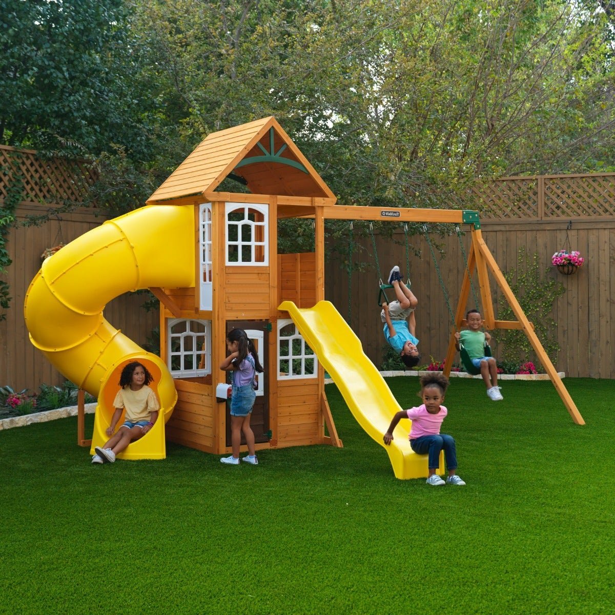 Castlewood Swing Set - Prioka