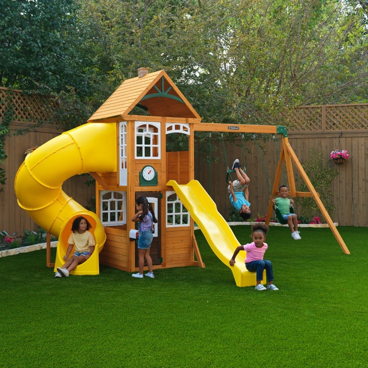 Castlewood Swing Set - Prioka