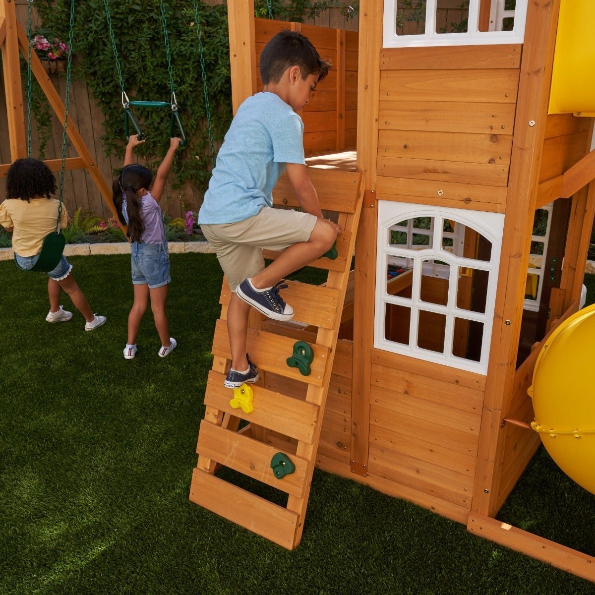 Castlewood Swing Set - Prioka