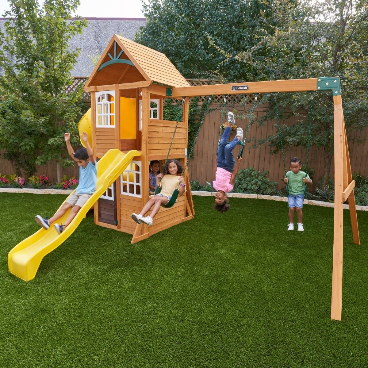Castlewood Swing Set - Prioka