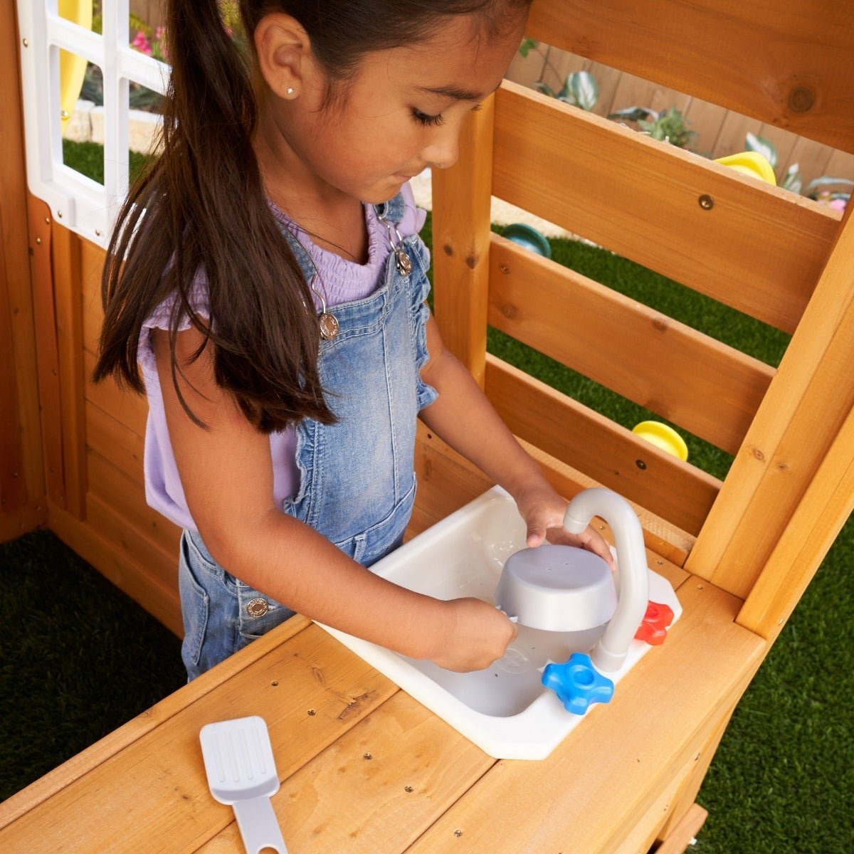 Castlewood Swing Set - Prioka