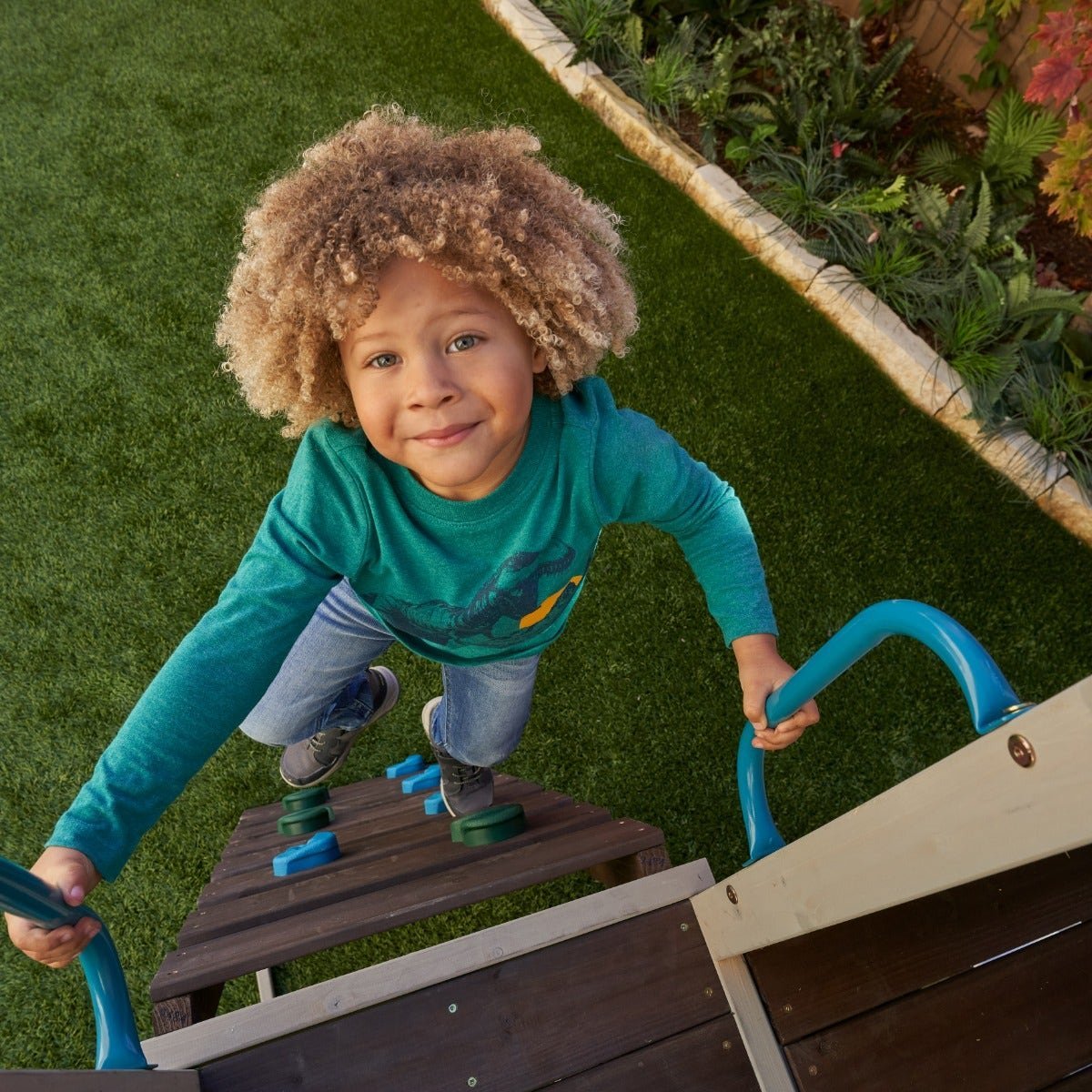 Cozy Escape Playhouse – Installation Available - Prioka