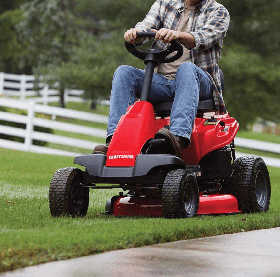 CRAFTSMAN R110 | 30-in Riding Lawn Mower | 10.5-HP Briggs and Stratton Engine | 344cc - Prioka