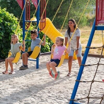 Lifetime Big Stuff Deluxe Swing Set