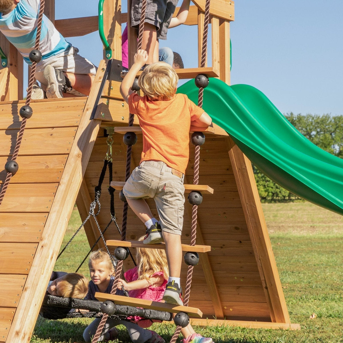 Endeavor Swing Set - Prioka