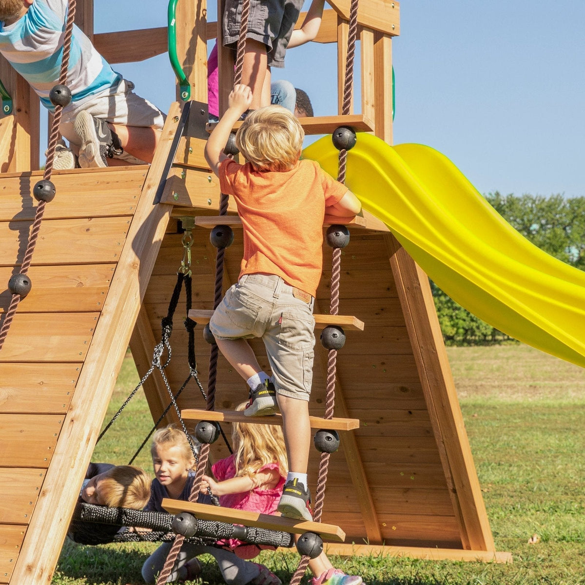 Endeavor Swing Set - Prioka