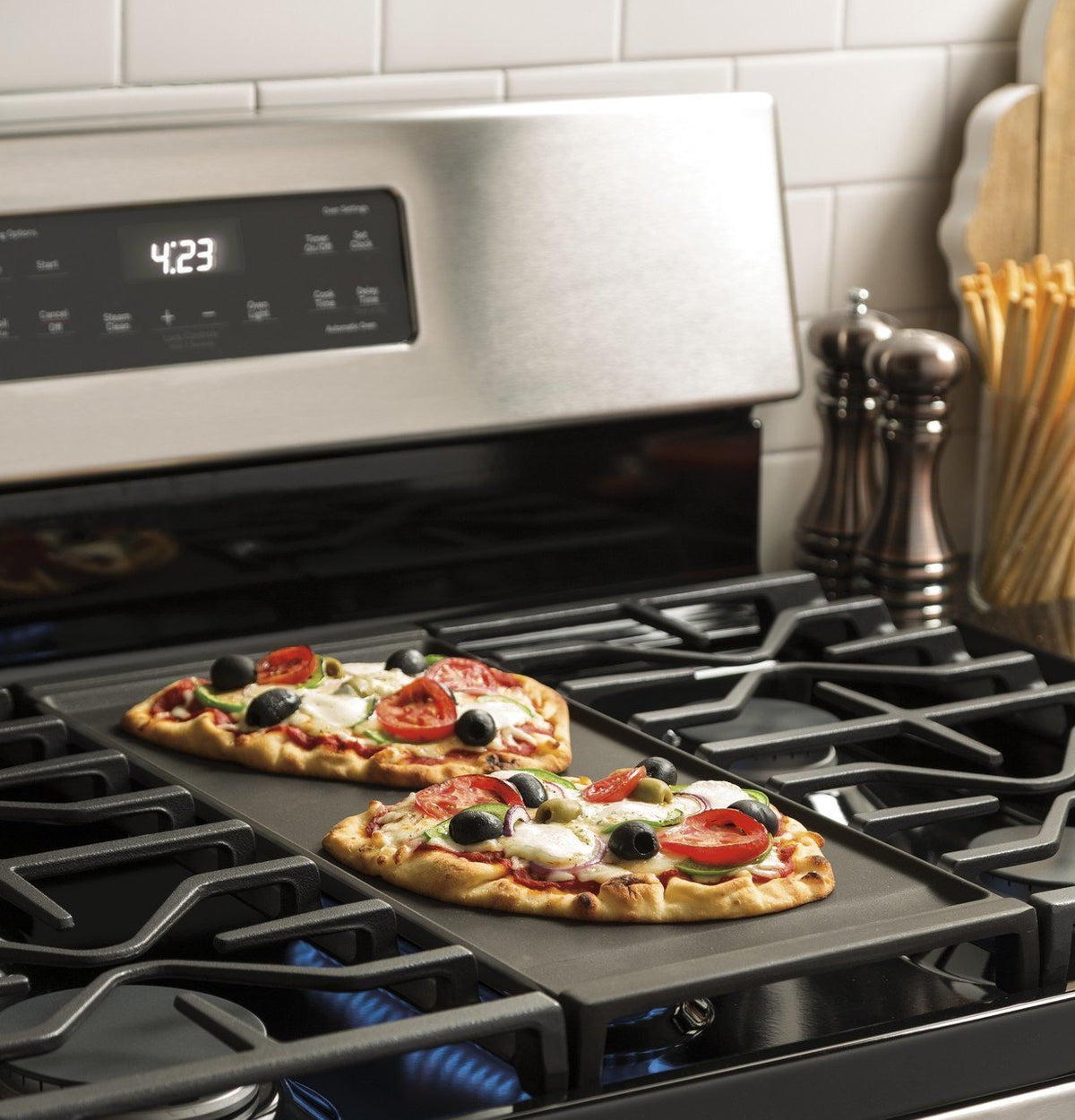 GE 30″ Freestanding Gas Range - Prioka