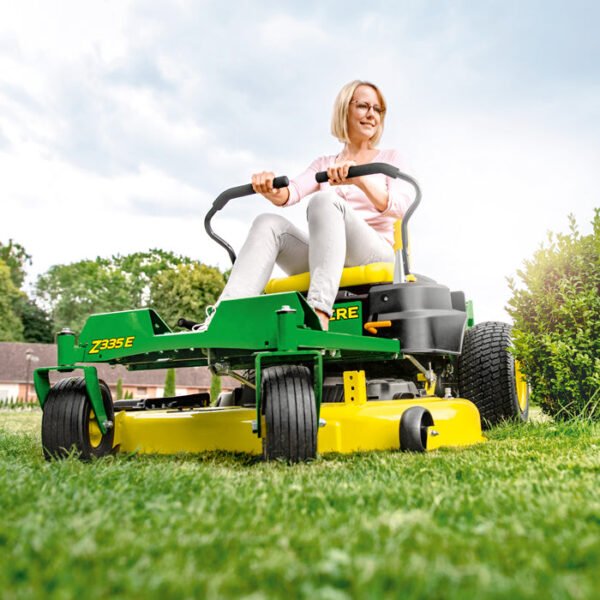 John Deere Z335E 42″ (107cm) Zero-Turn - Prioka