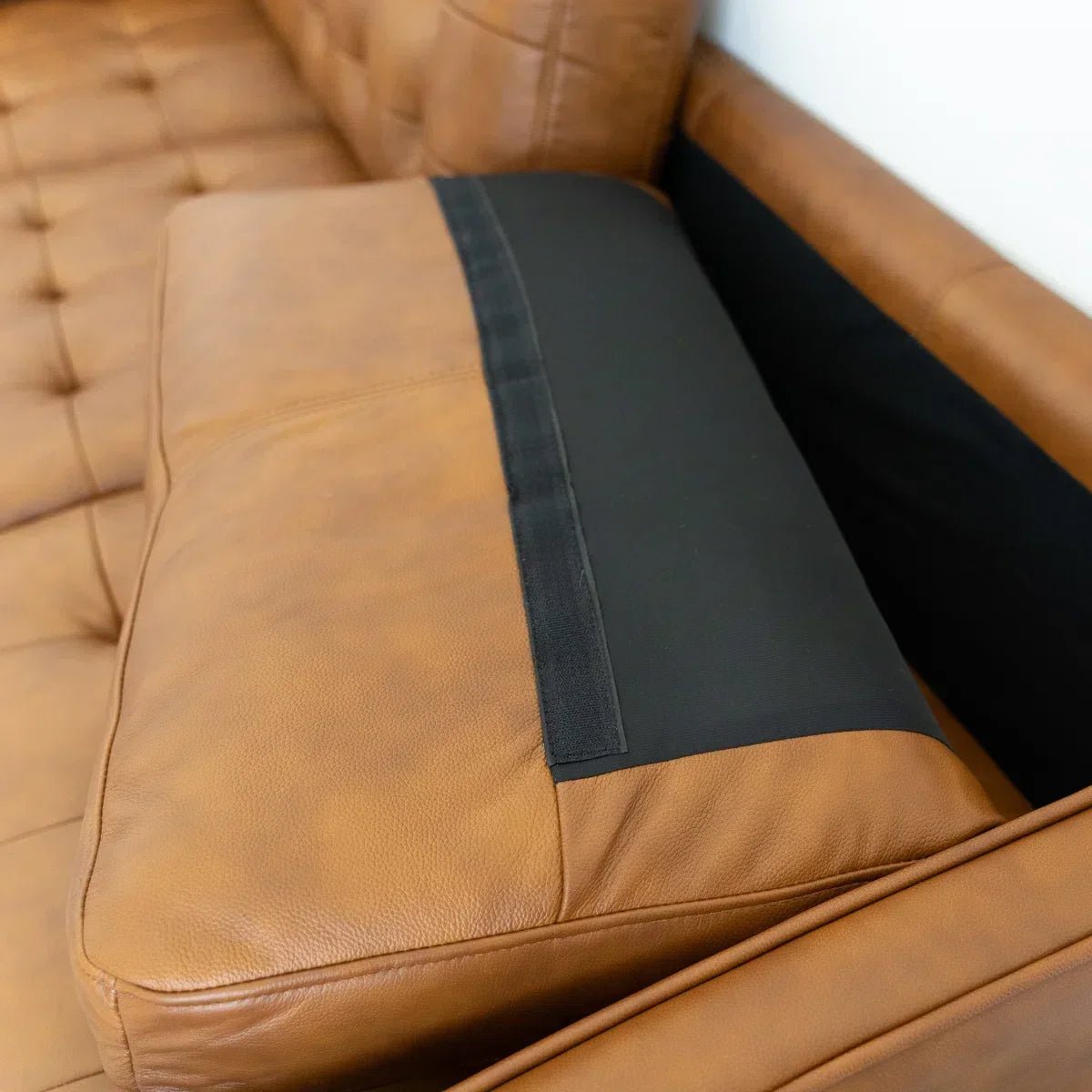 Lucco Top-Grain Leather Sectional - Prioka