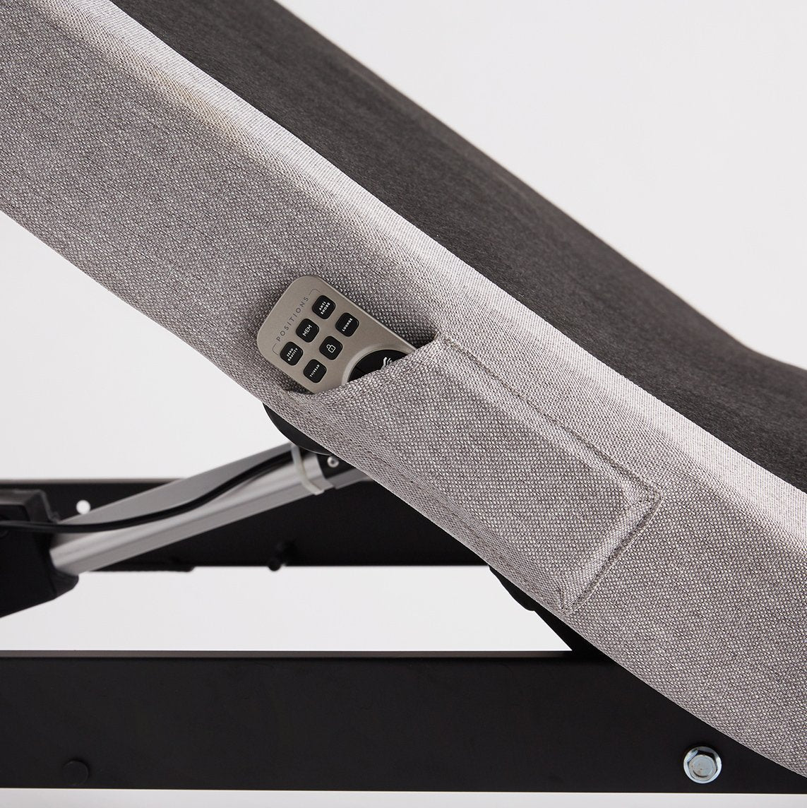Malouf Structures™ M555 Smart Adjustable Bed Base – 5 Preset Positions including Zero Gravity, Advanced Vibrational Massage, and Bluetooth App Control - Floor Model - Prioka
