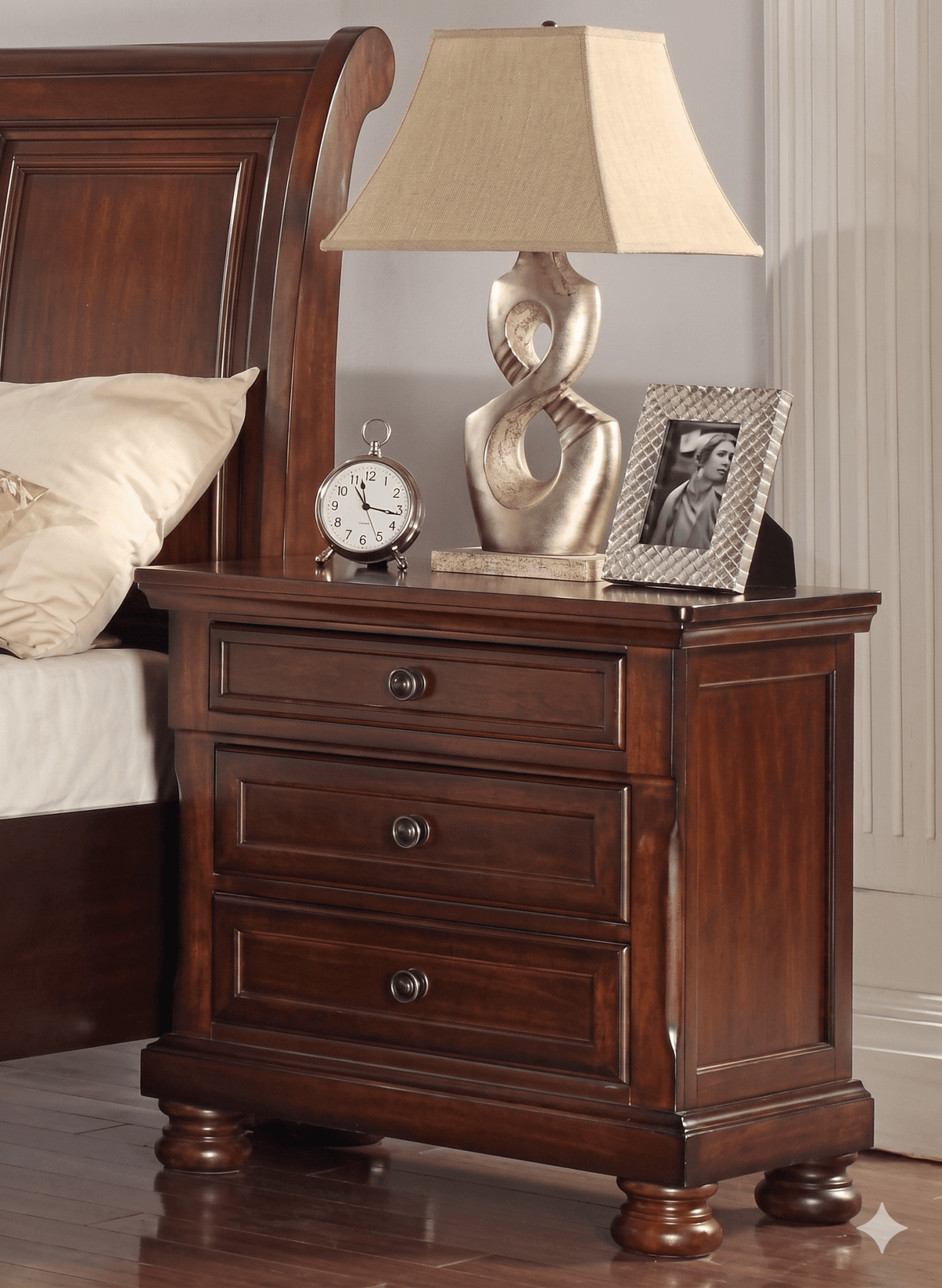 McFerran B608 Storage Sleigh Bedroom Set in Cherry - 2-Drawer Footboard and Bun Feet - Prioka