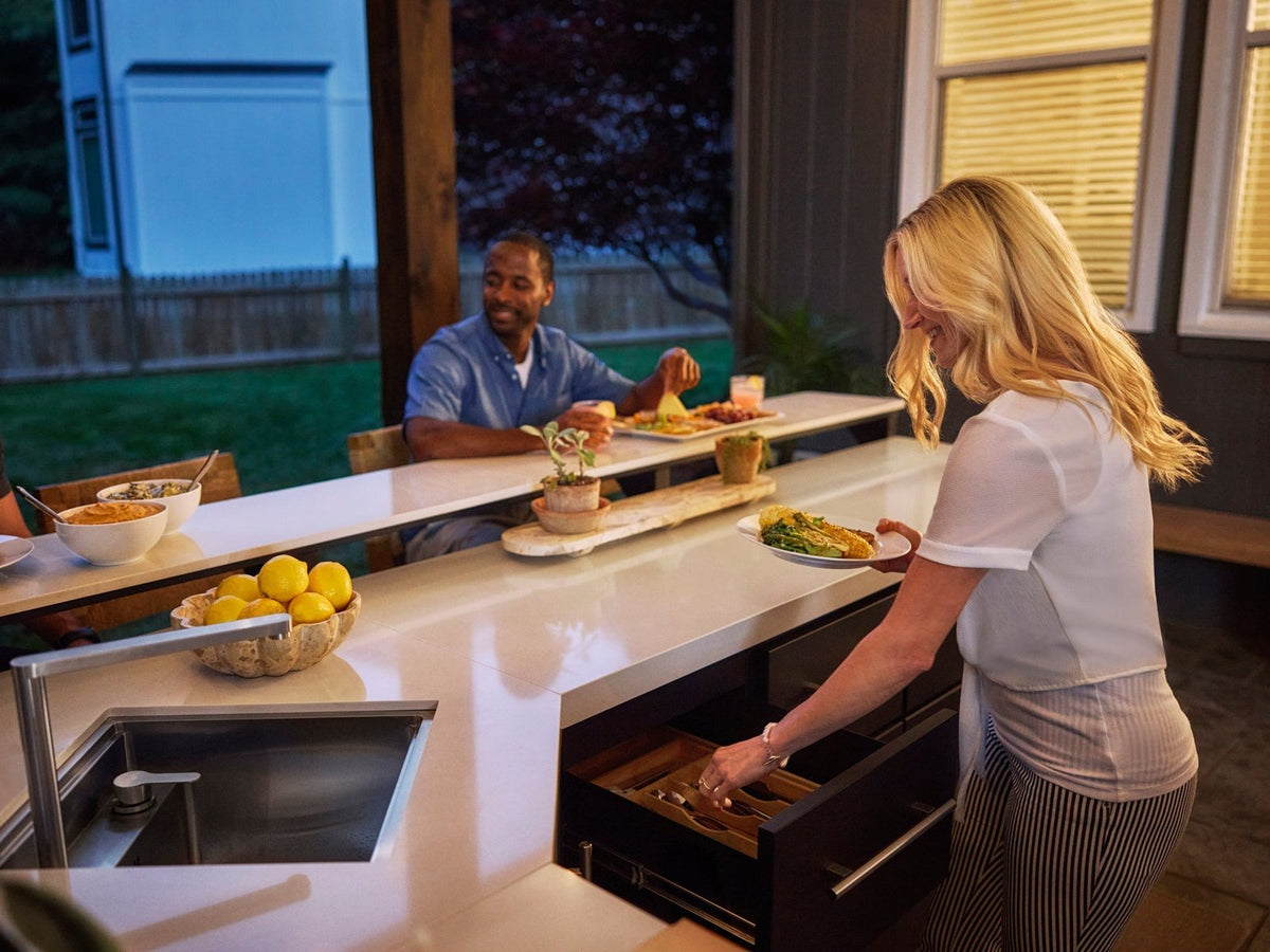 Emory Corner Outdoor Kitchen Island and Bar – Left
