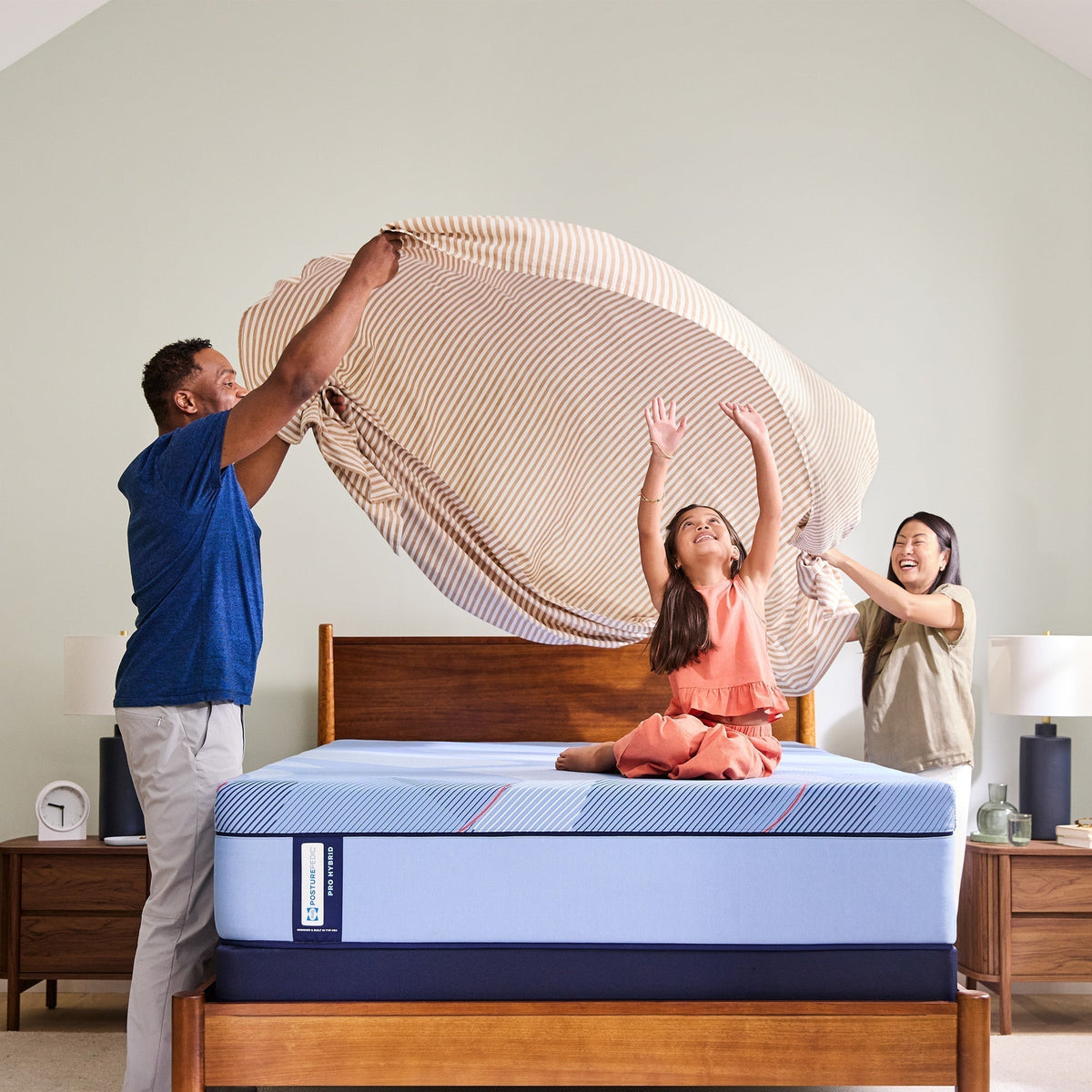Sealy Posturepedic Pro Hybrid Dupont II 13" Medium Tight Top Mattress - Prioka