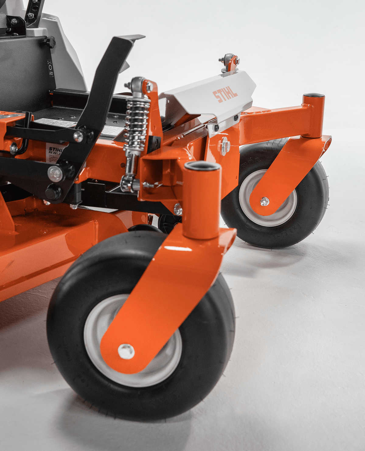 Stihl RZ 261 ZERO-TURN WB02-011-3610-US - Prioka