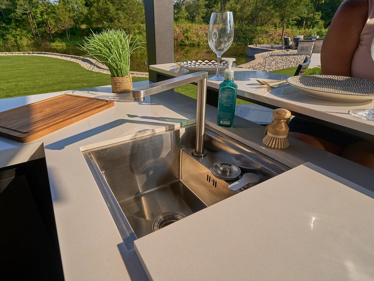 Edgemont Bay Outdoor Kitchen