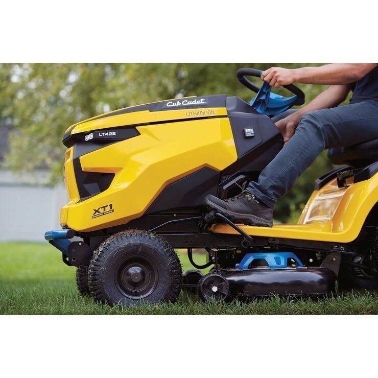 The Cub Cadet Enduro Series XT1 LT42E 42-in. 56V MAX* Riding Lawn Mower - Prioka