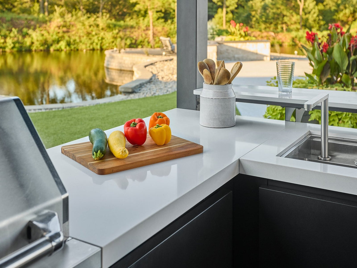 Edgemont Bay Outdoor Kitchen