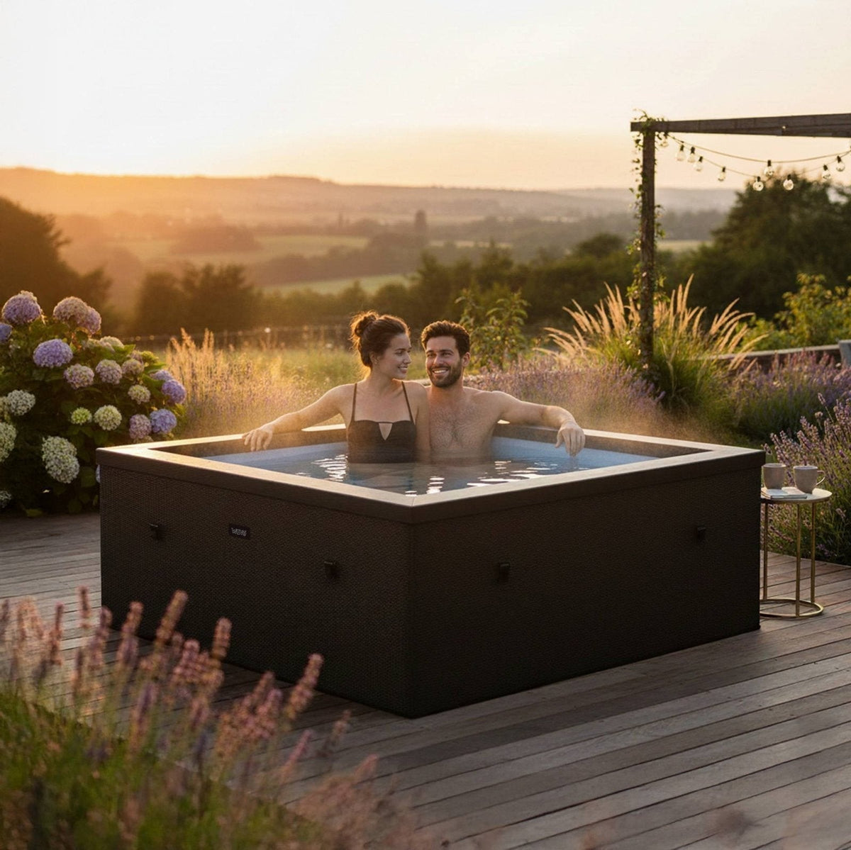 Wave Garda | 4-Person Eco Foam Hot Tub | Integrated Heater | Charcoal Black - Prioka