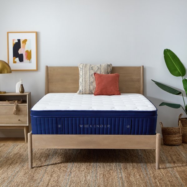 Weekender 13" Euro Top Hybrid Mattress - Plush Comfort & Support Mattress-in-a-Box - Prioka