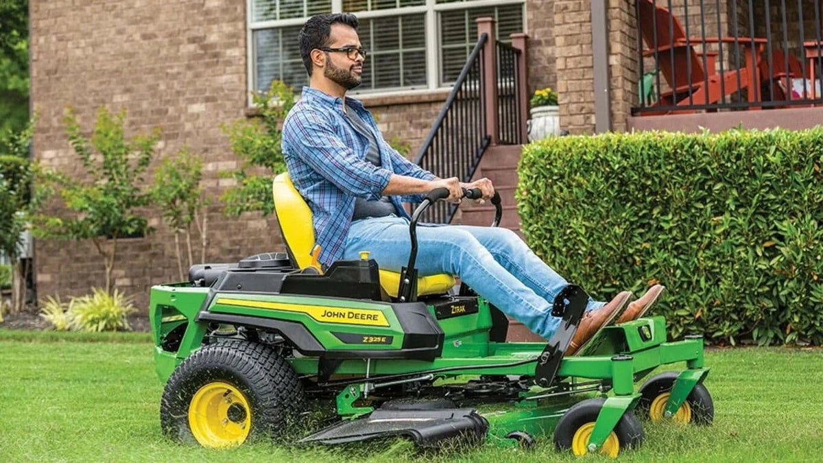 Z325E ZTrak™ Mower with 48-in. Decks. - Prioka